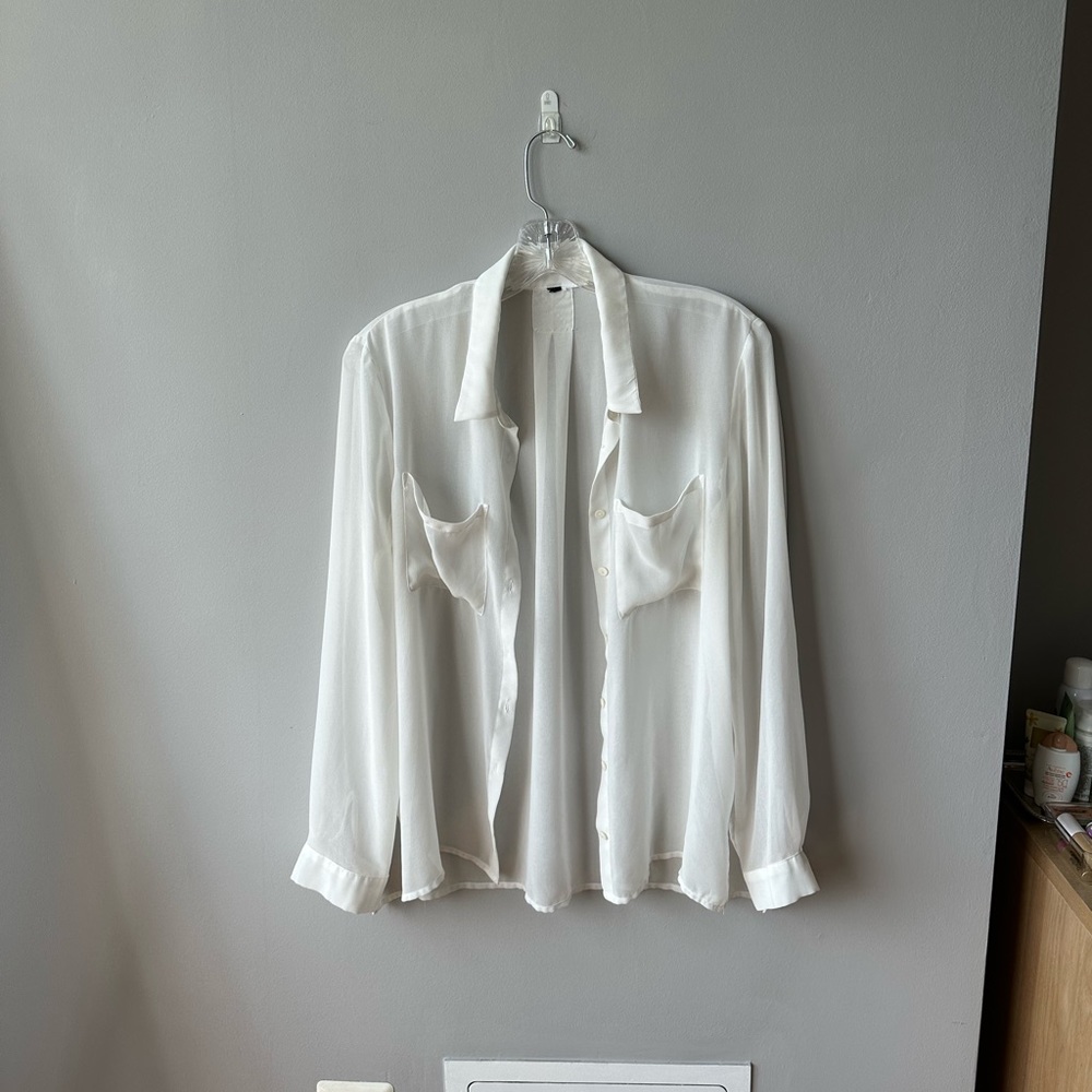 Sheer blouse/top 🤍